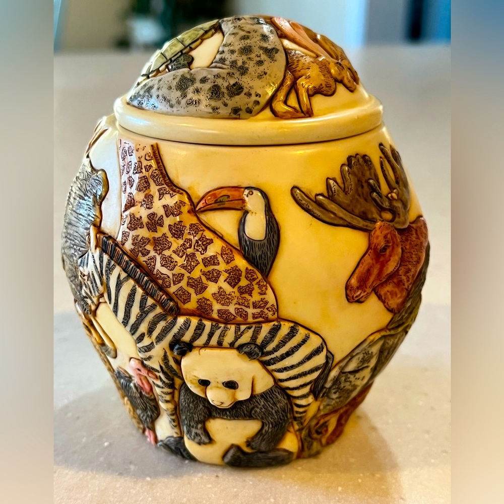 Jardinia Zootime small vase with lid.  Trinket box